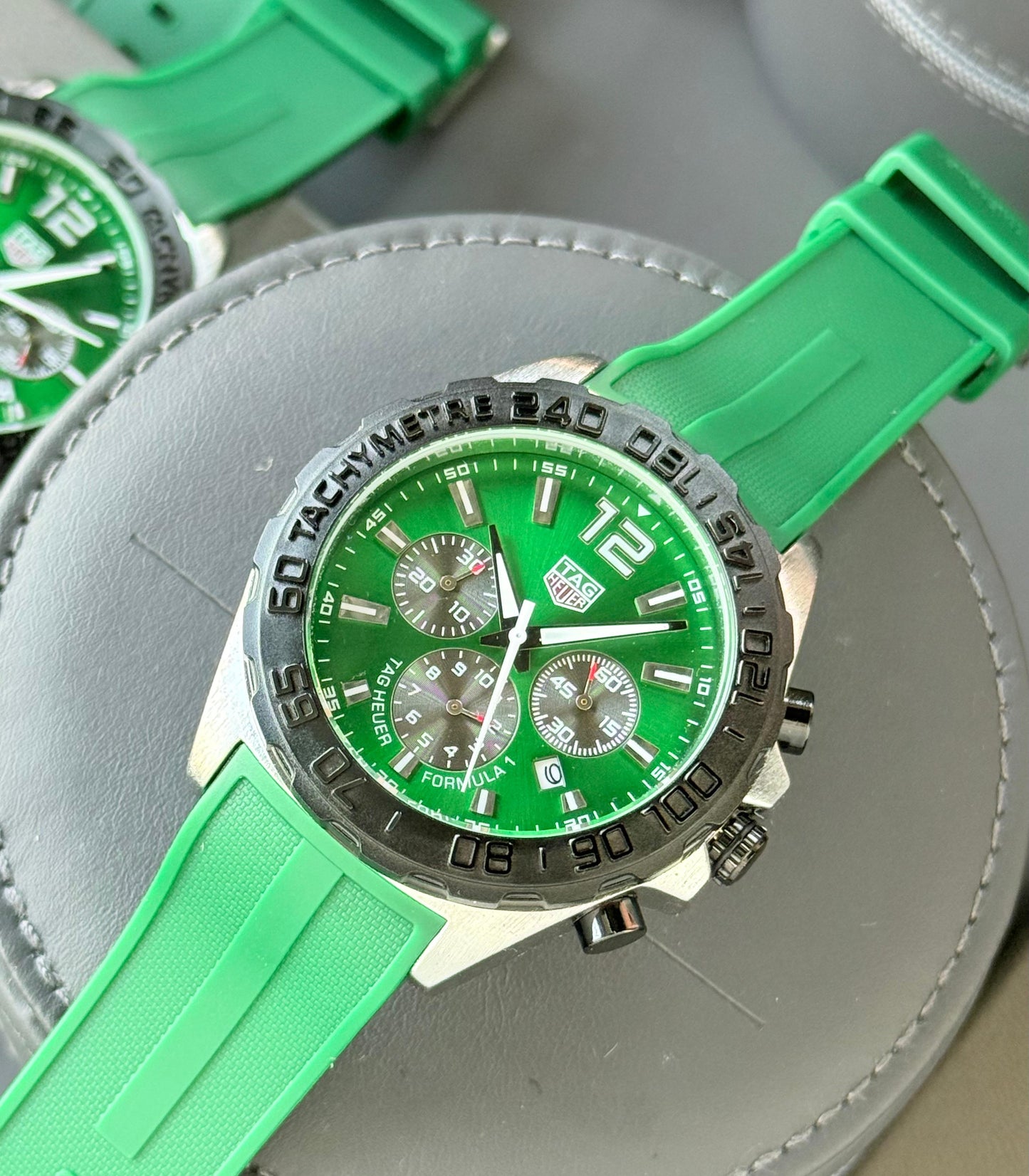 TAG HEUER FORMULA 1 CHRONOGRAPH COLLECTION